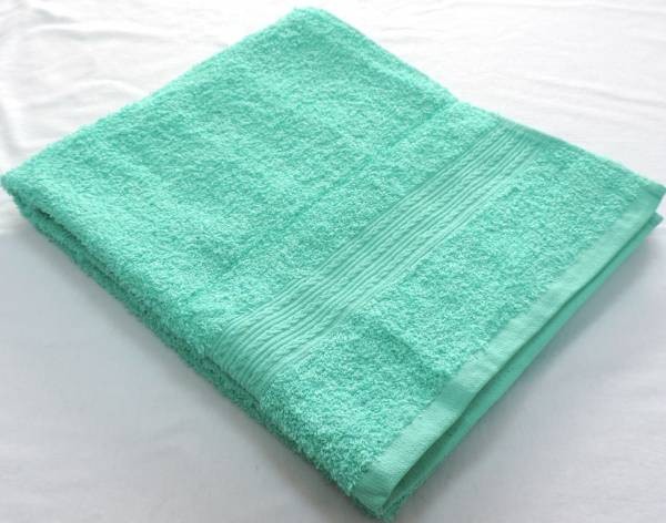 Махровое полотенце Байрамали светло-зеленого цвета 420 г/м2 фото 1 — Мартекс