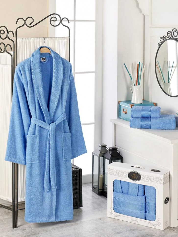 Набор халат махровый DO&CO шалька с полотенцами 50х90 и 70х140 голубой фото 1 — Мартекс
